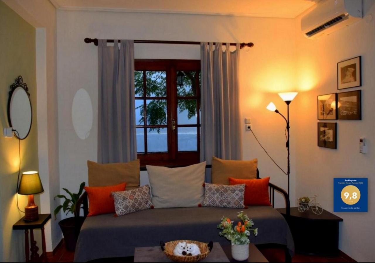 House Inside Garden Apartment Volos Bagian luar foto