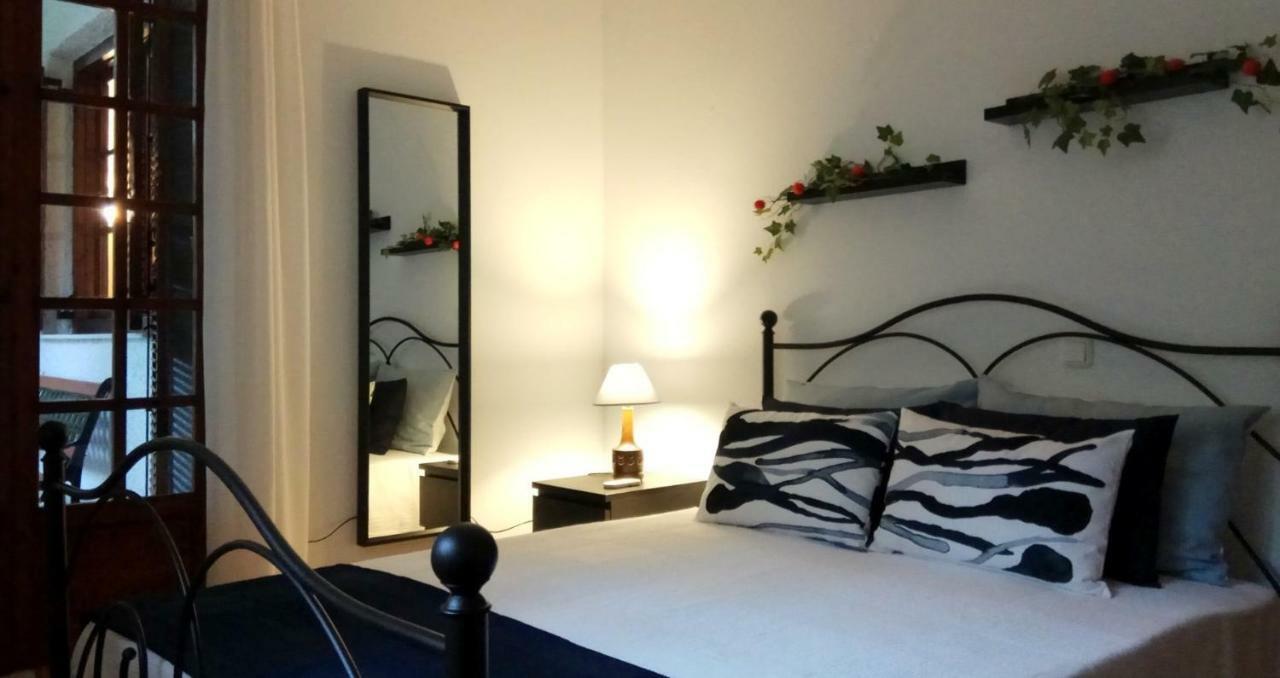 House Inside Garden Apartment Volos Bagian luar foto